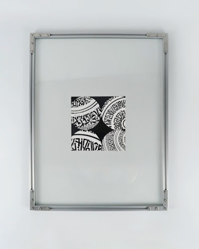 Comme Des Garcons — Poster 22x22 — Poster