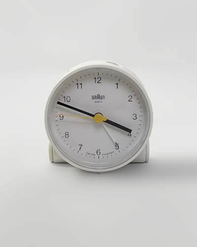 Braun BC01W Wecker — Đồng hồ